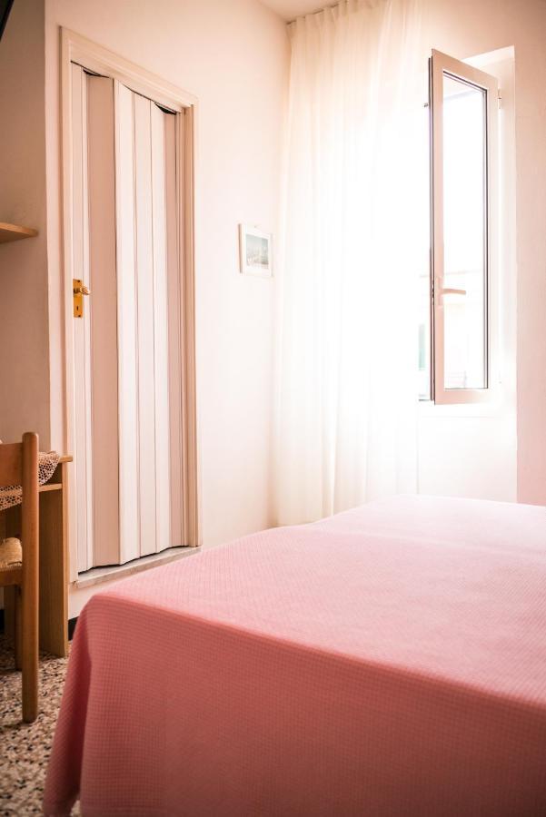 Hotel Cynthia Finale Ligure Dış mekan fotoğraf